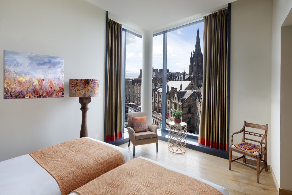 gv-hatti-pattison-bedroom-2-castle-view